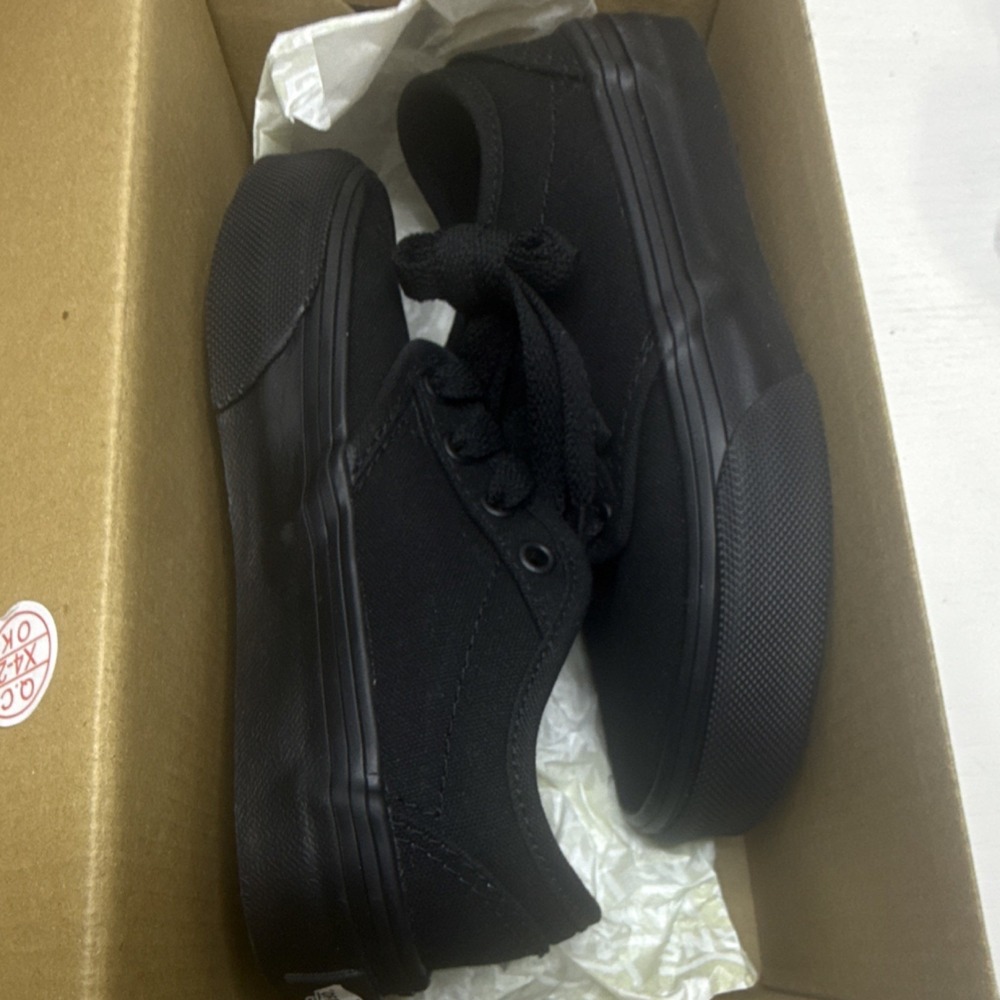 VANS Atwood Canvas Lace Up Boys' Sneakers Black Size 11
